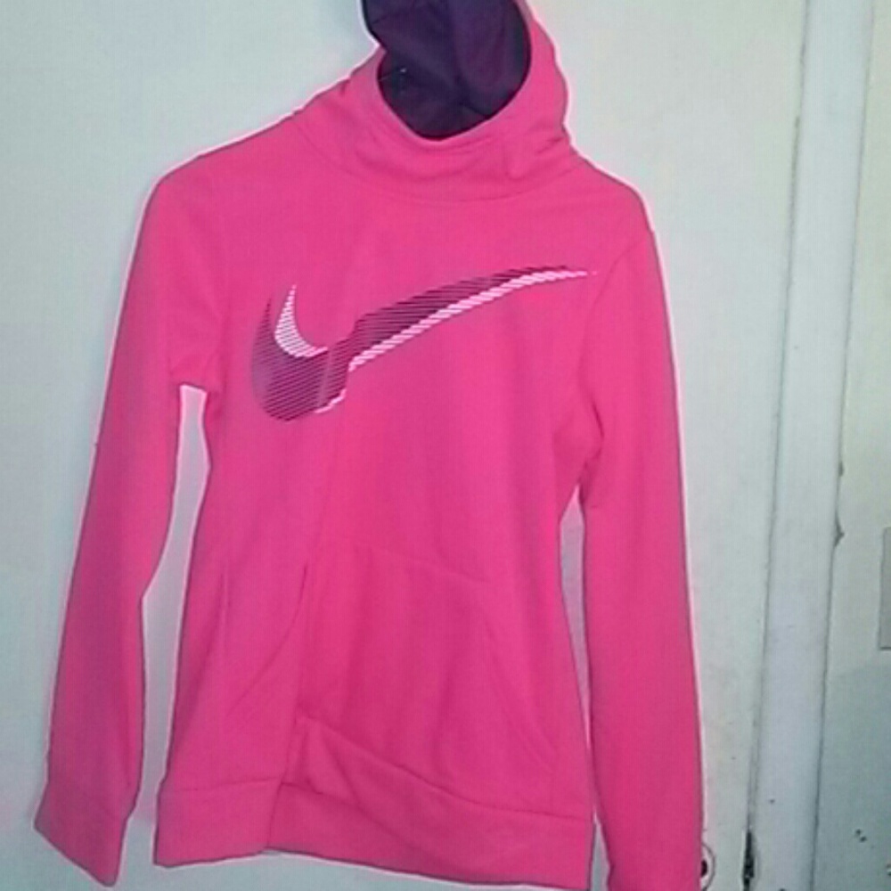 Nike therma sweatshirt